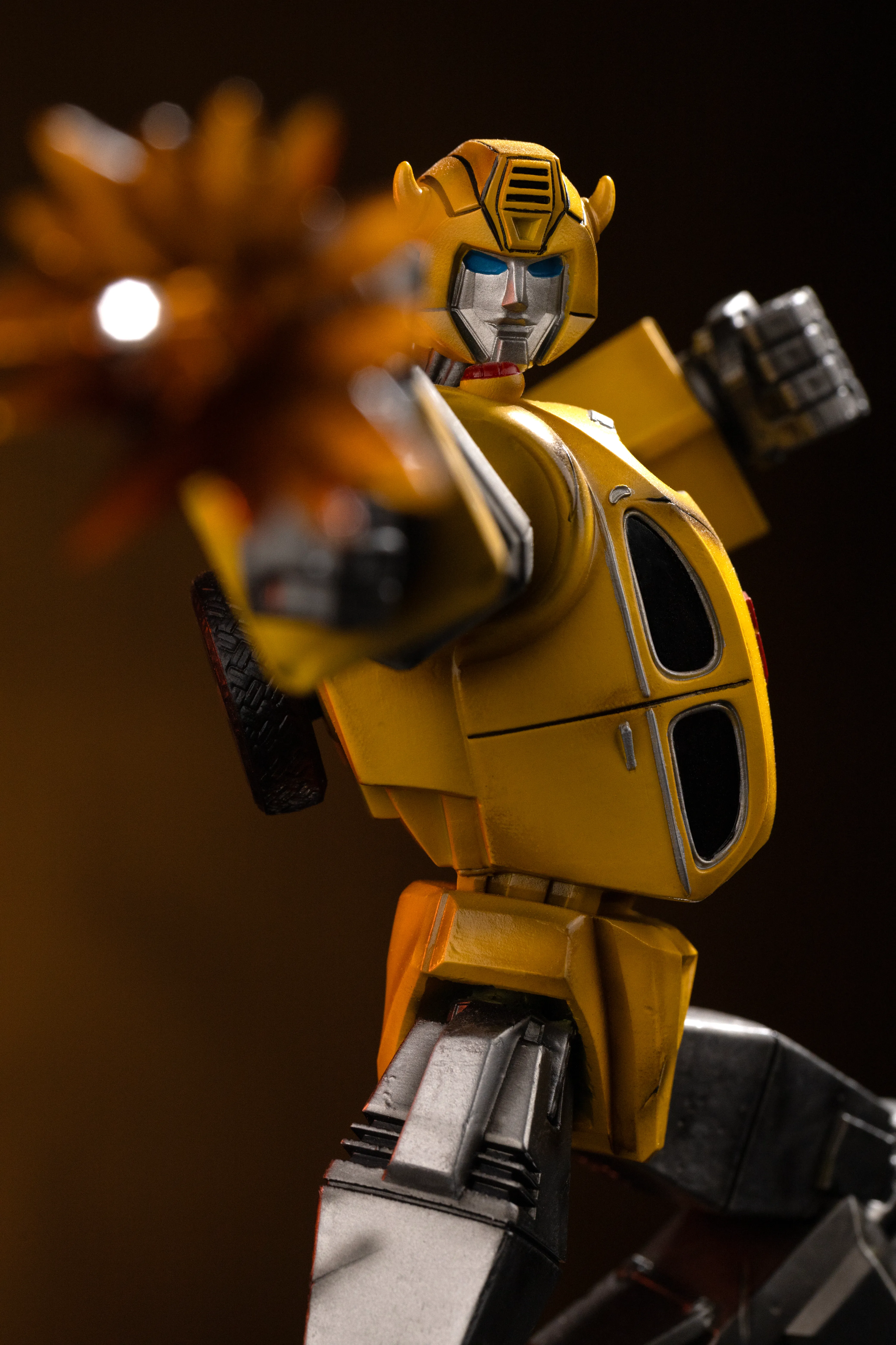 Iron Studios | Bumblebee | Transformers Demi Art Scale 1/20