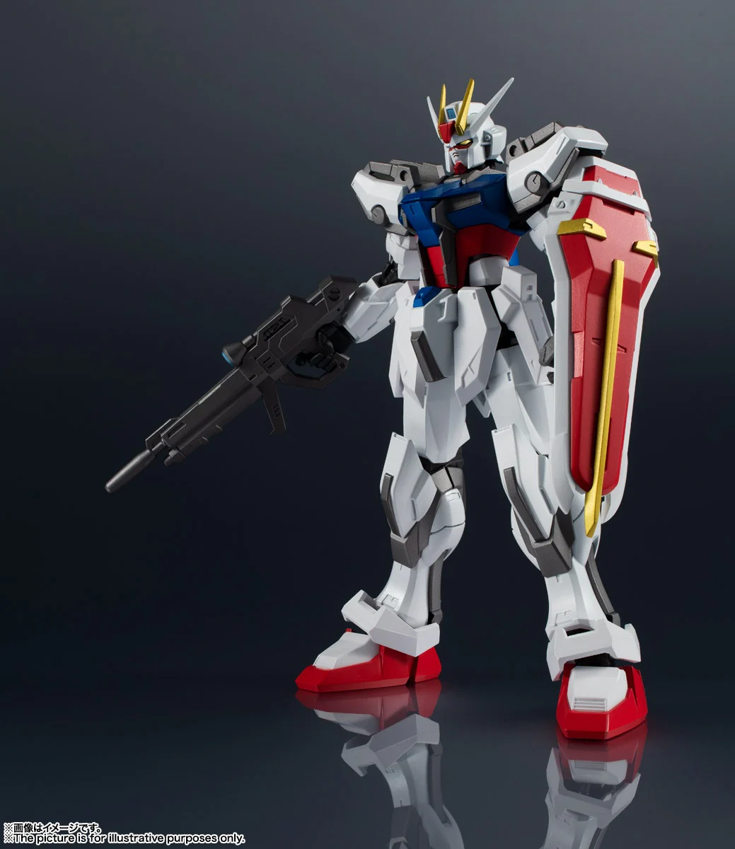 Bandai: GAT-X105 Strike Gundam – Mobile Suit Gundam SEED (14cm)