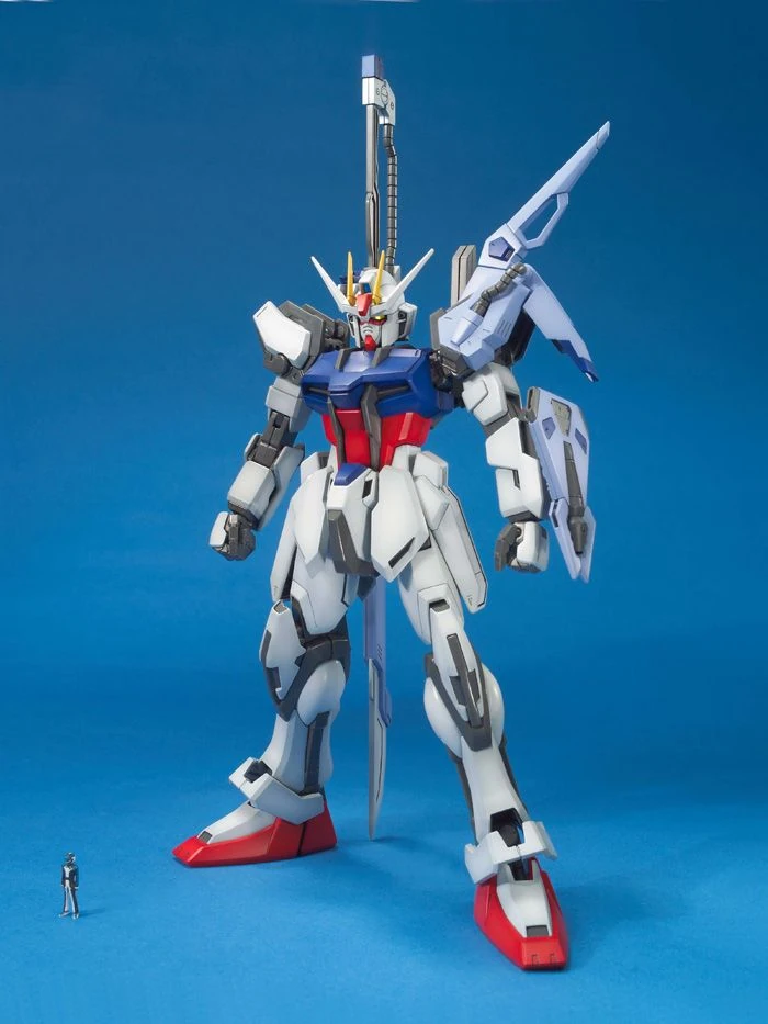 Bandai: MG Gundam Launcher/Sword Strike - Mobile Suit Gundam SEED (1/100)