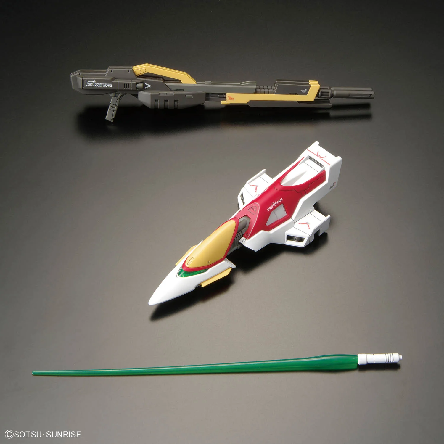 Bandai | RG XXXG-00W0 Wing Gundam Zero | New Mobile Report Gundam Wing (1/144)