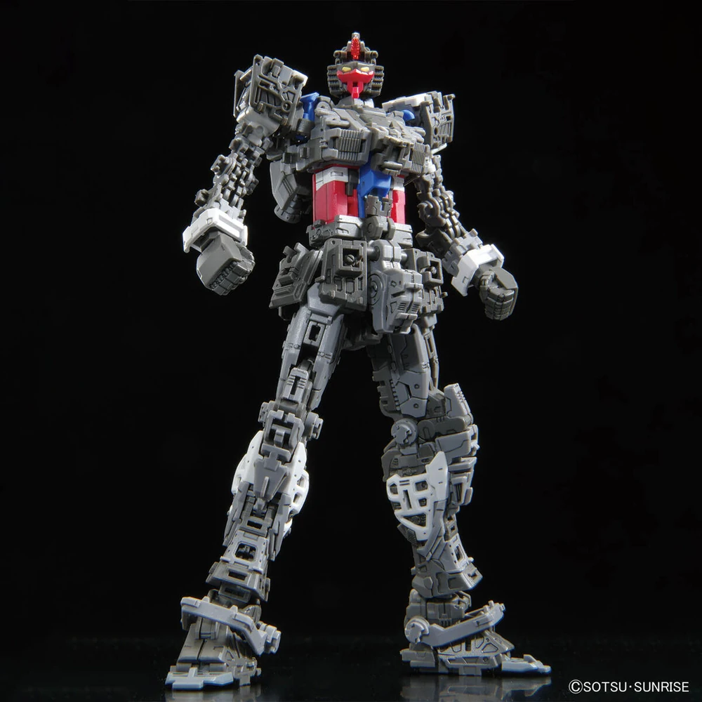 Bandai: RG RX-78-2 Gundam Ver.2.0 - Mobile Suit Gundam (1/144)