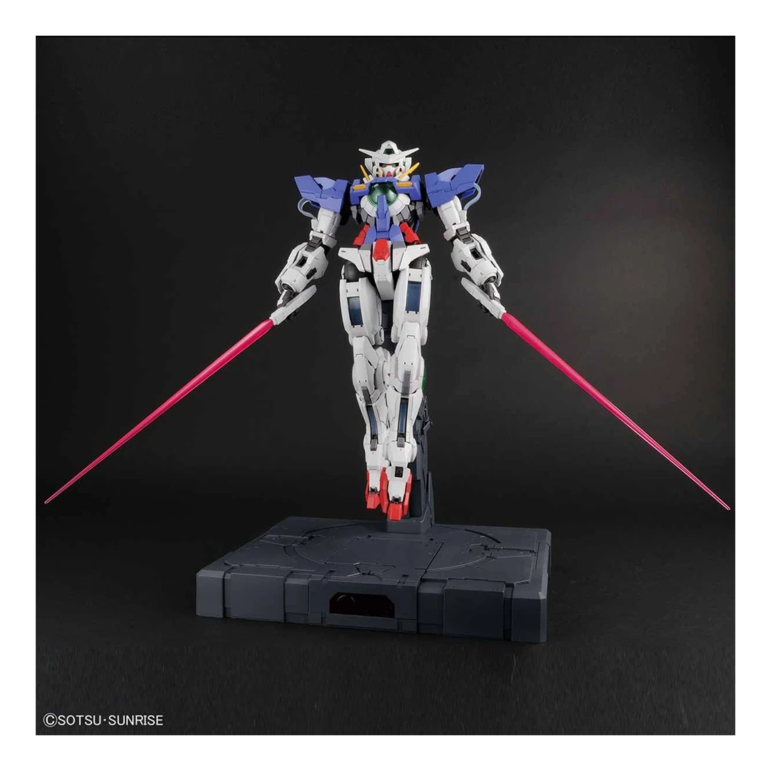 Bandai: PG Gundam Exia – Mobile Suit Gundam 00 (1/60)