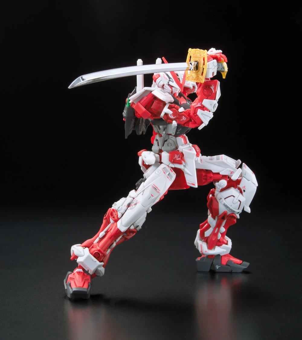 Bandai: RG MBF-P02 Gundam Astray Red Frame – Mobile Suit Gundam SEED Astray (1/144)