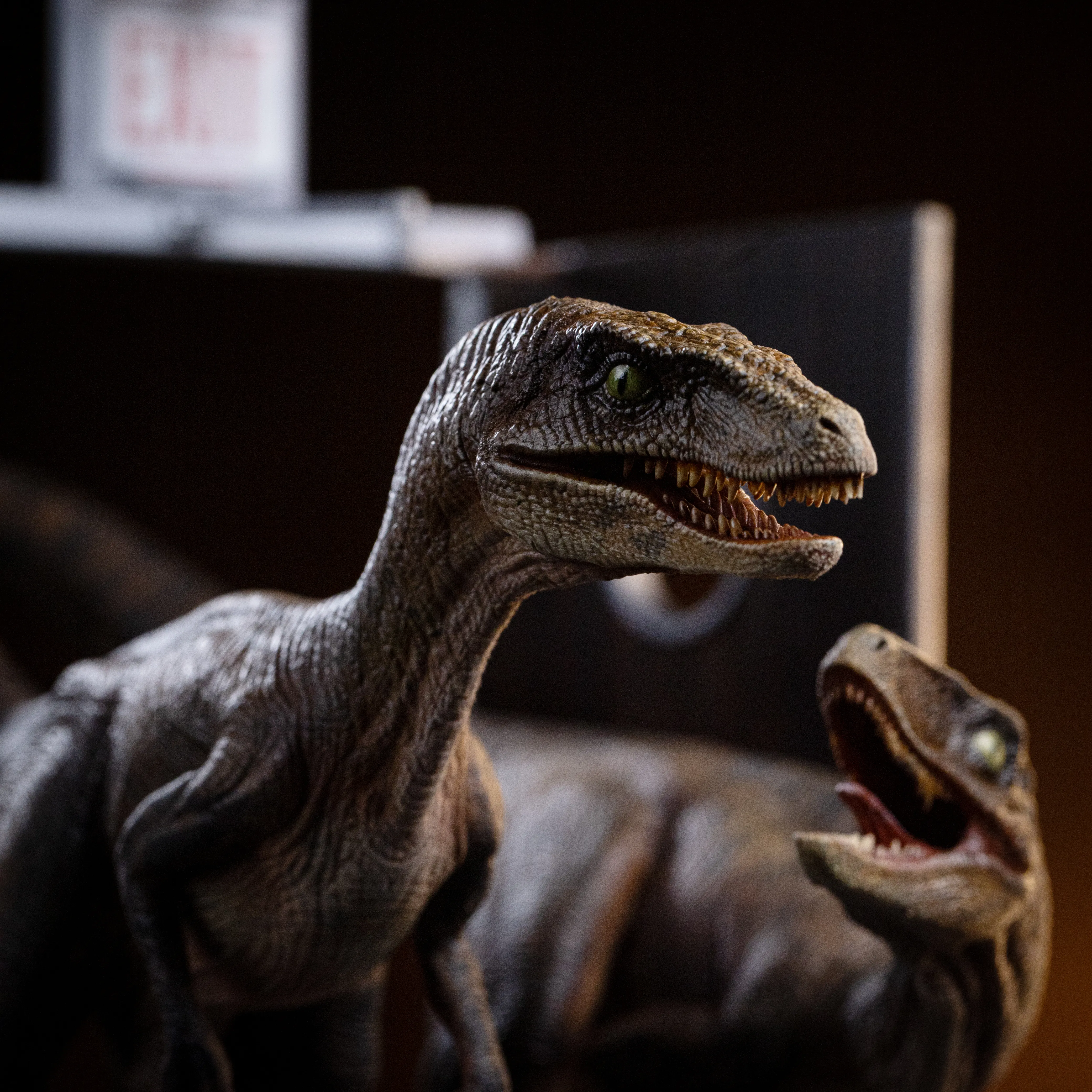 Iron Studios: Raptors at the Kitchen´s Door - Jurassic Park Art Scale 1/10