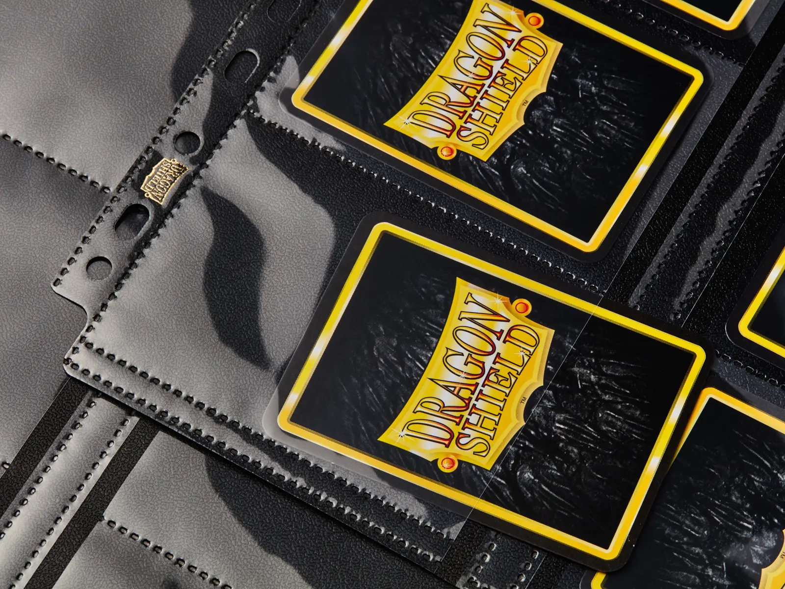 Dragon Shield: 16 Pocket Pages - Regular - Standard Size