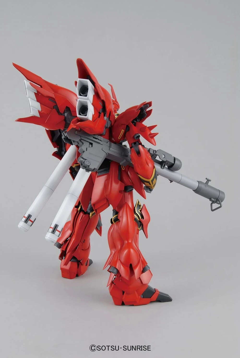 Bandai: MG Sinanju - Mobile Suit Gundam Unicorn (1/100)