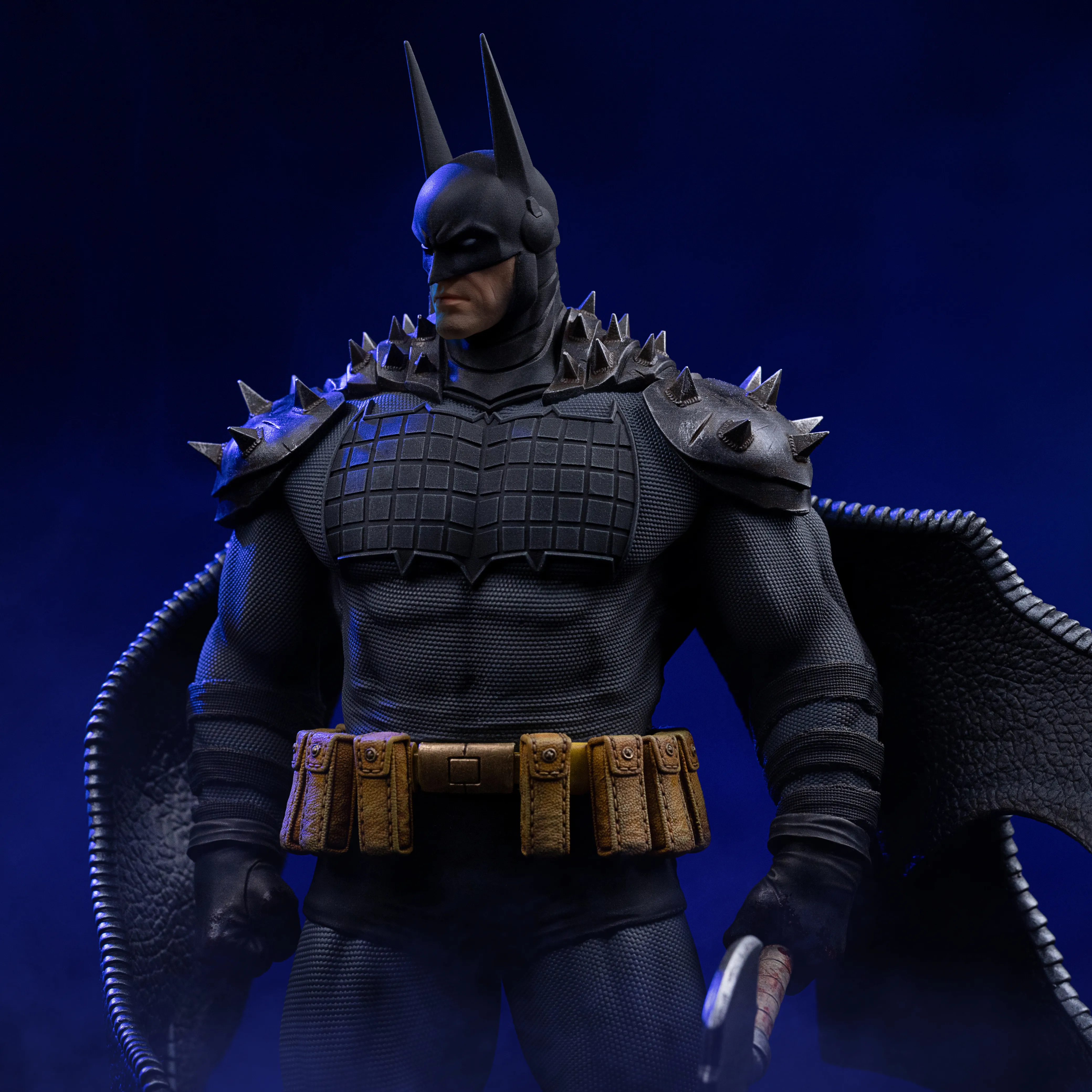 Iron Studios: Batman Absolute - DC Comics Art Scale 1/10