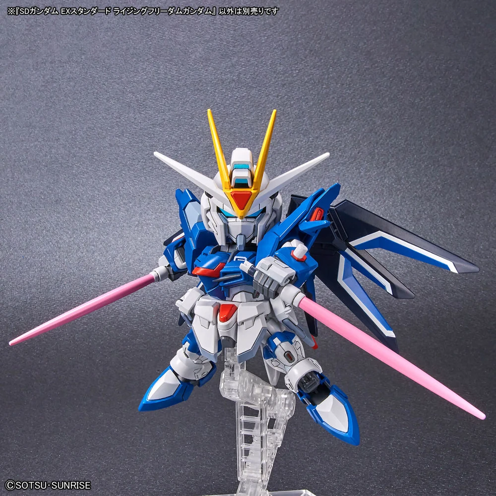 Bandai: SD Rising Freedom Gundam – Gundam SEED (Ex-Standard)