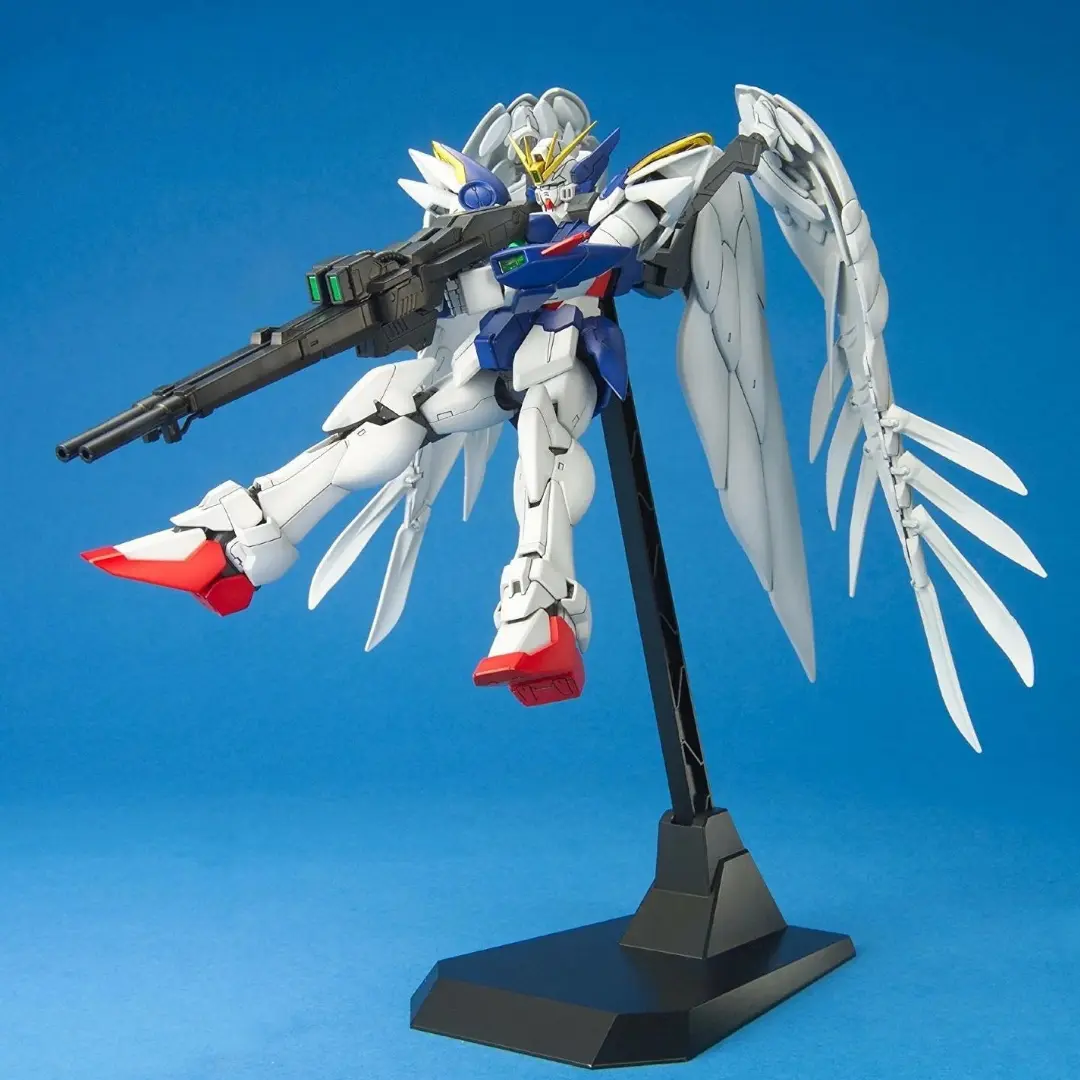 Bandai | MG Wing Gundam Zero Custom | Mobile Suit Gundam Wing: Endless Waltz (1/100)