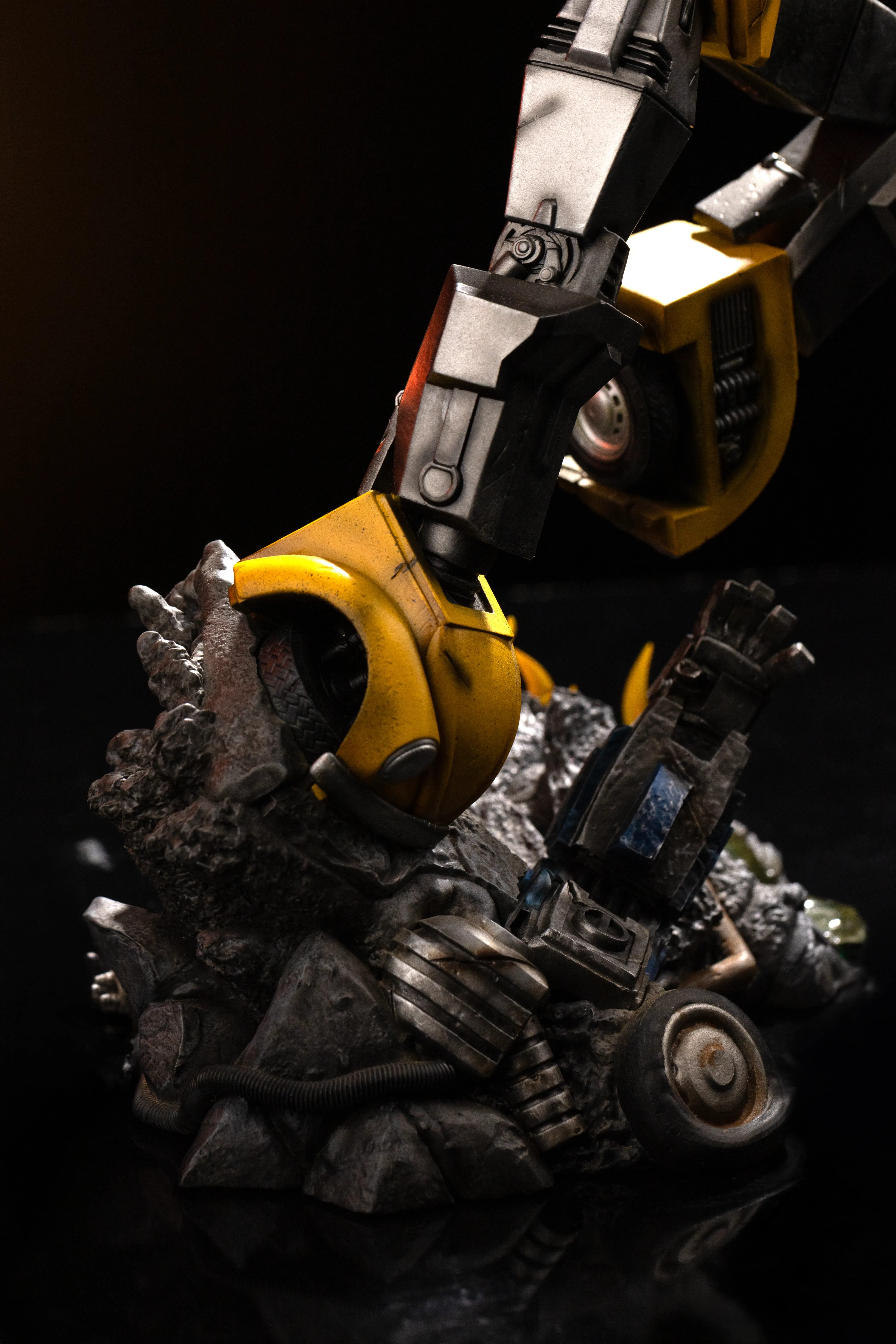 Iron Studios | Bumblebee | Transformers Demi Art Scale 1/20