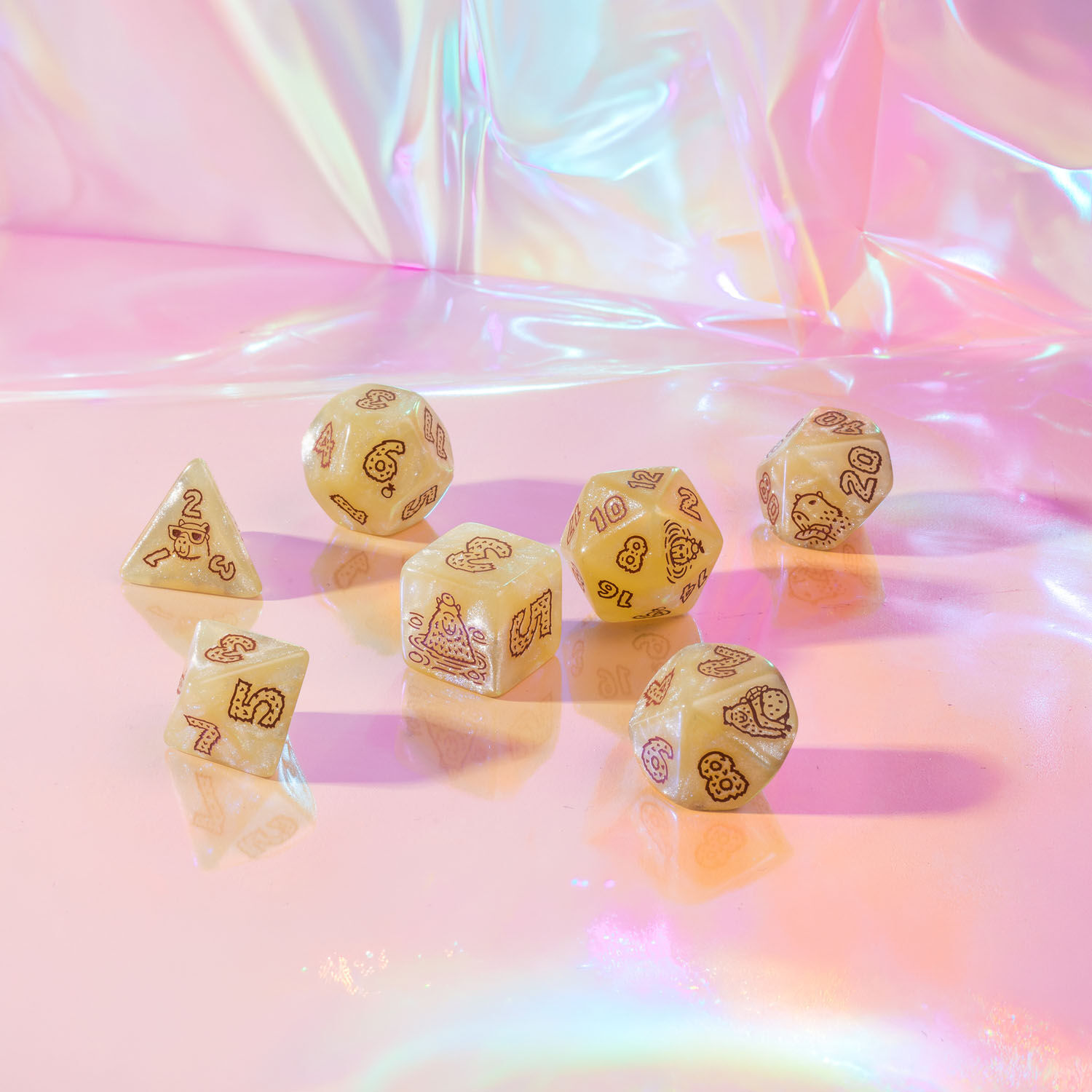 Q Workshop | Sleepie | Capybara Dice Set