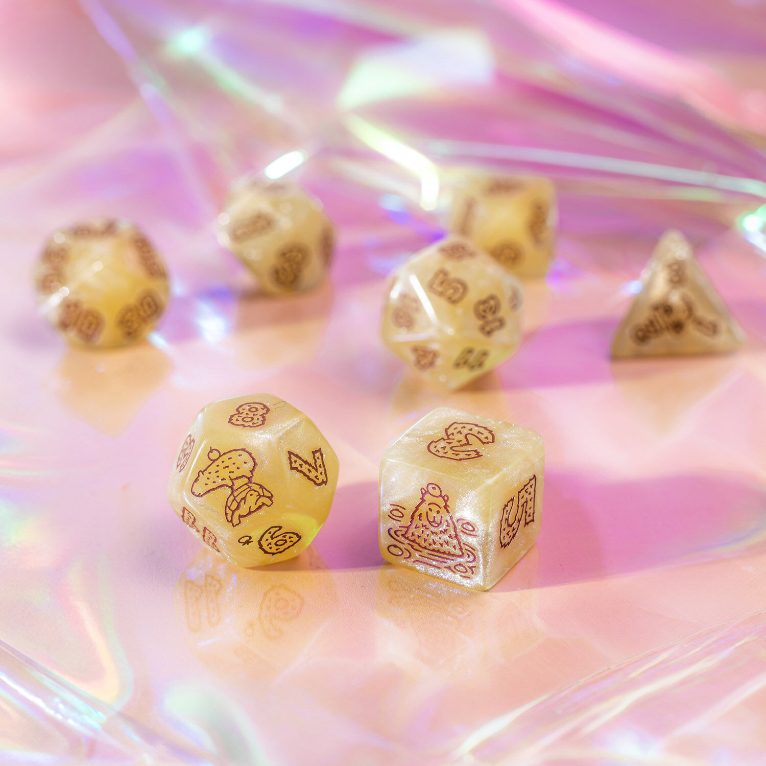 Q Workshop | Sleepie | Capybara Dice Set