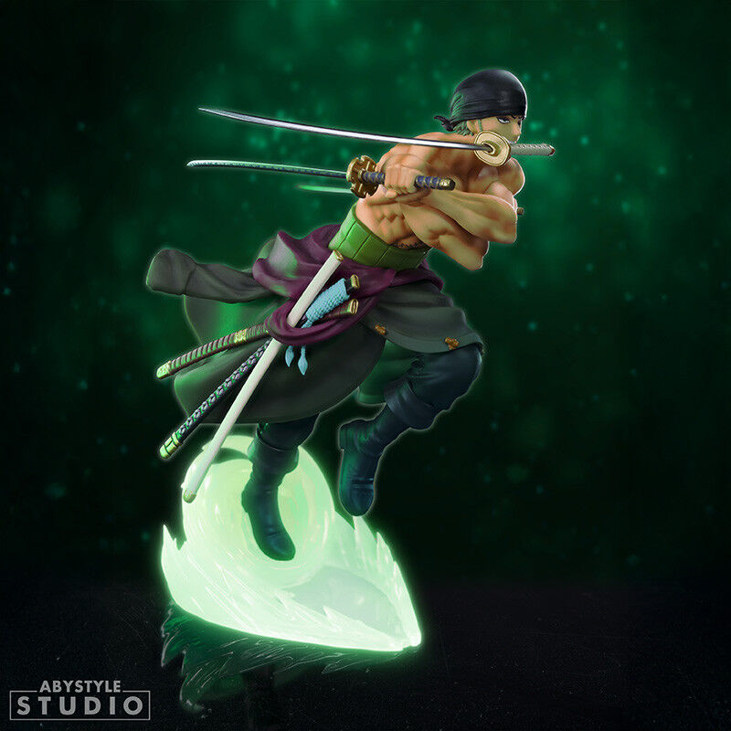 Abysse | Zoro SFC Figure Glow in the Dark (18cm) | One Piece