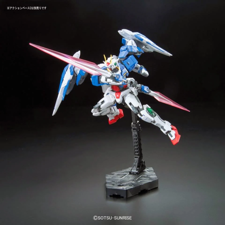 Bandai: RG GN-0000+GNR-010 00 Raiser – Mobile Suit Gundam 00 (1/144)