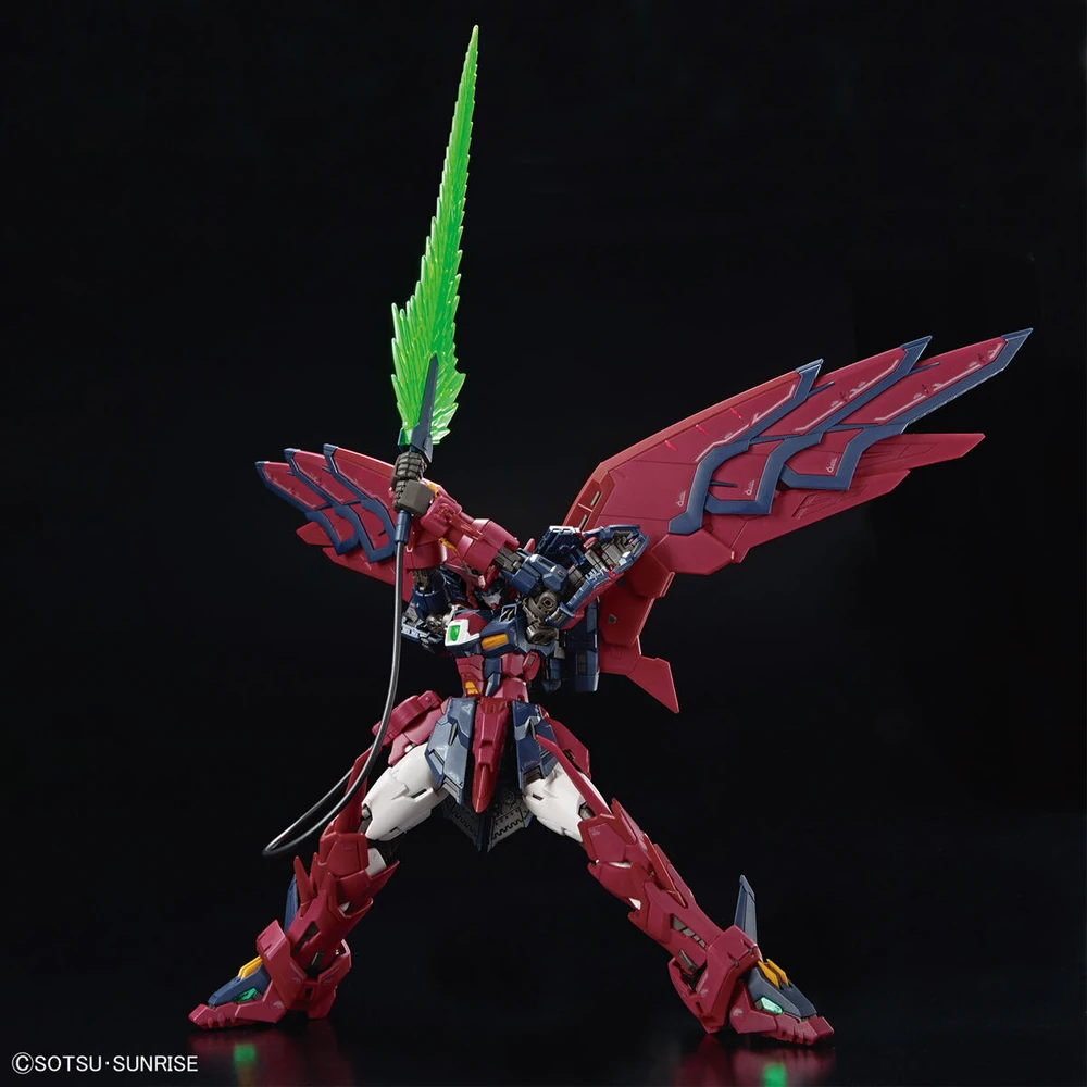 Bandai: RG Gundam Epyon – New Mobile Report Gundam Wing (1/144)