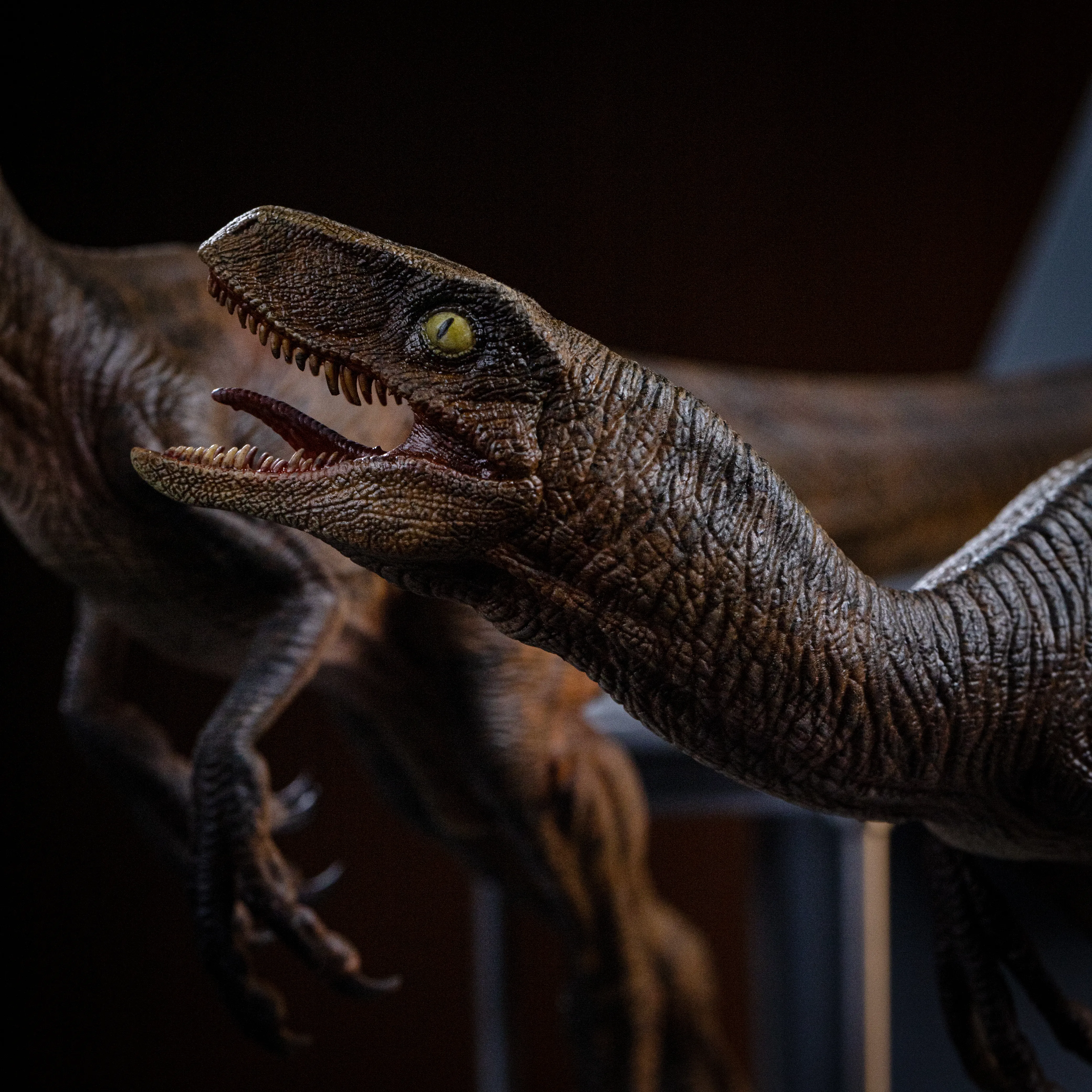 Iron Studios: Raptors at the Kitchen´s Door - Jurassic Park Art Scale 1/10