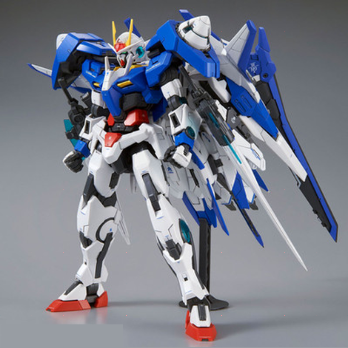 Bandai | MG GN-0000 + GNR-010/XN 00 XN Raiser | Mobile Suit Gundam 00V (1/100)