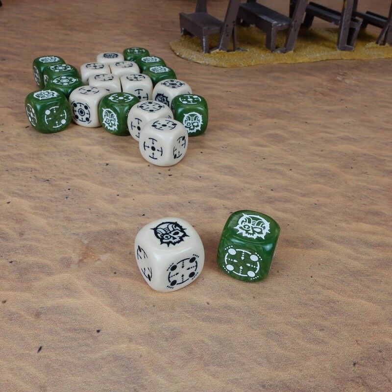 Q Workshop | Beige & Olive | Crosshairs Compact D6