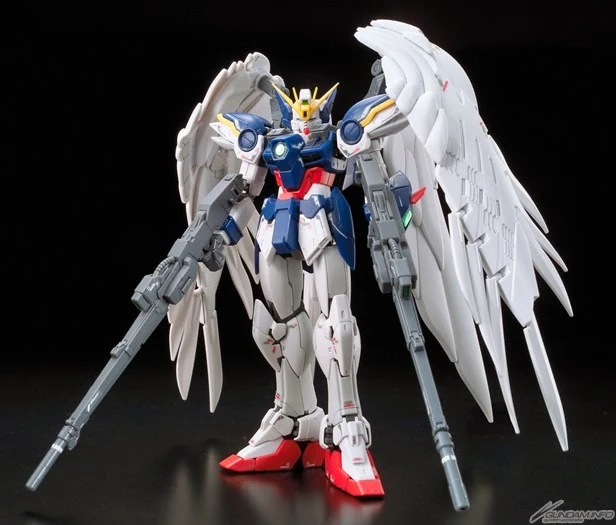 Bandai: RG Wing Gundam Zero Custom – New Mobile Report Gundam Wing: Endless Waltz (1/144)