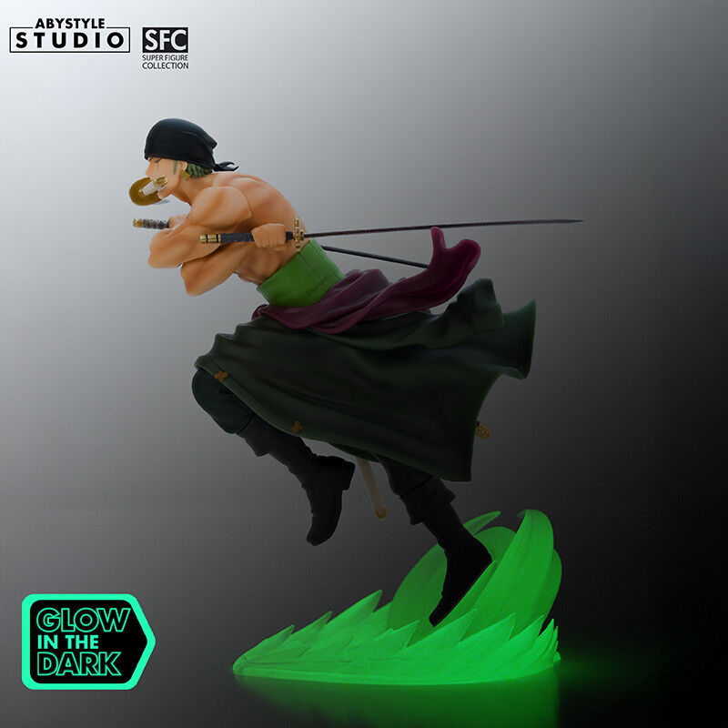 Abysse | Zoro SFC Figure Glow in the Dark (18cm) | One Piece