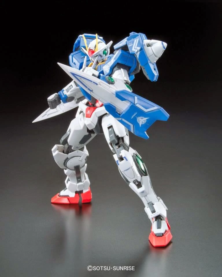 Bandai: RG GN-0000+GNR-010 00 Raiser – Mobile Suit Gundam 00 (1/144)