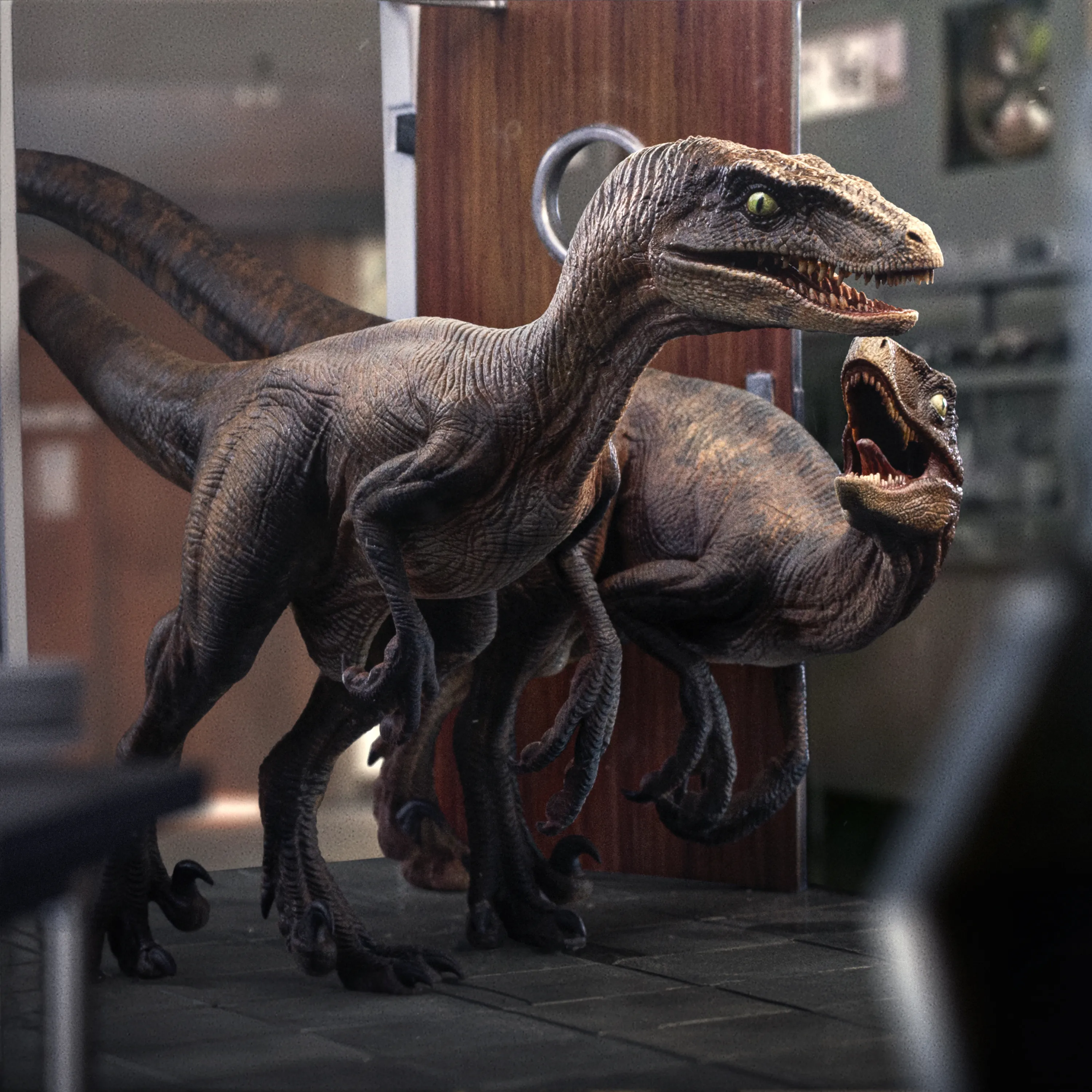 Iron Studios: Raptors at the Kitchen´s Door - Jurassic Park Art Scale 1/10