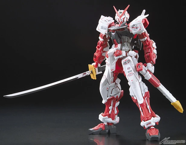 Bandai: RG MBF-P02 Gundam Astray Red Frame – Mobile Suit Gundam SEED Astray (1/144)