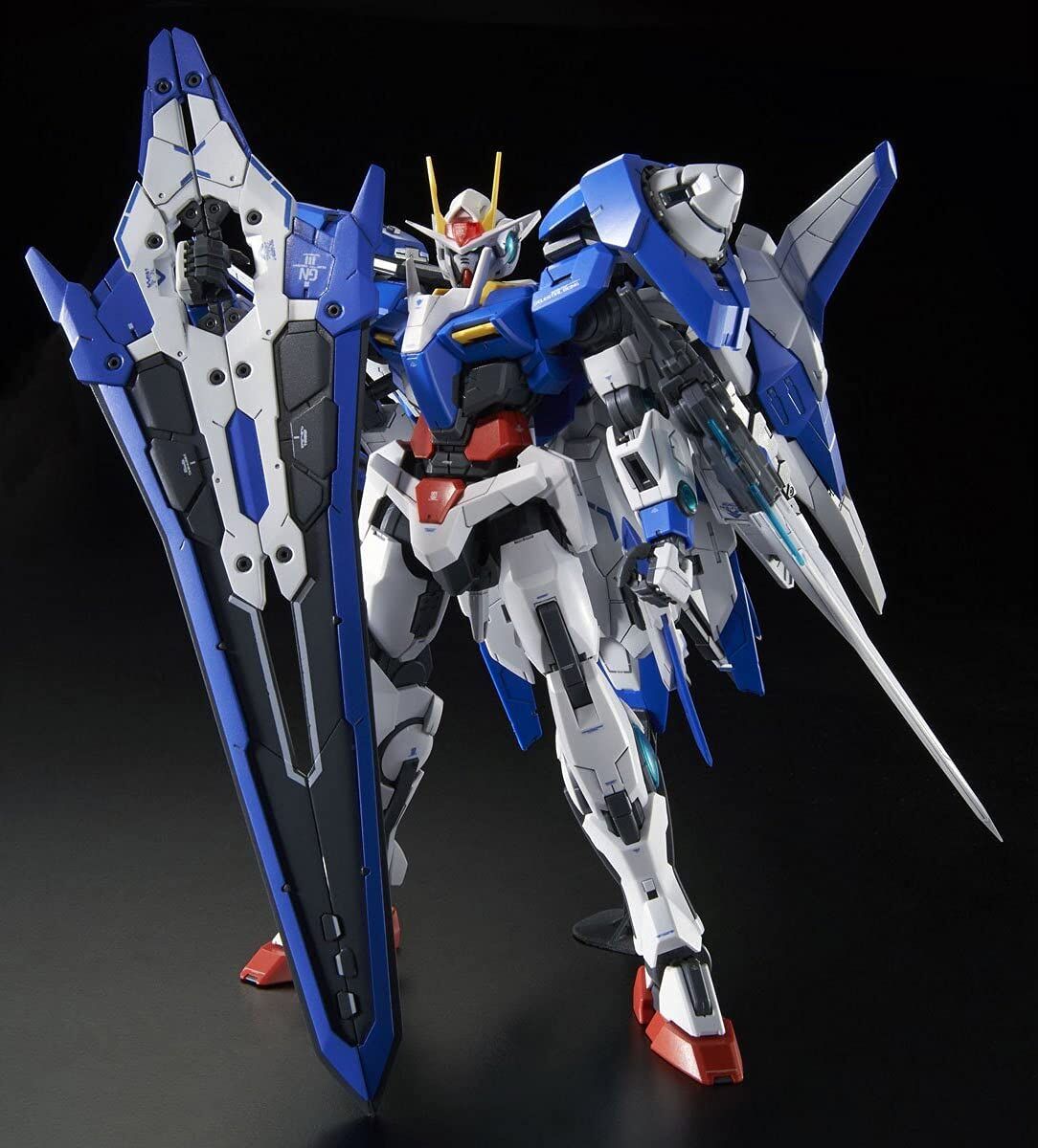 Bandai | MG GN-0000 + GNR-010/XN 00 XN Raiser | Mobile Suit Gundam 00V (1/100)