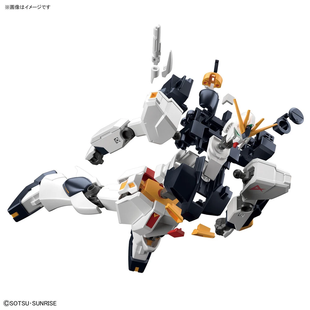 Bandai: ENTRY GRADE Nu Gundam – Mobile Suit Gundam: Char's Counterattack (1/144)