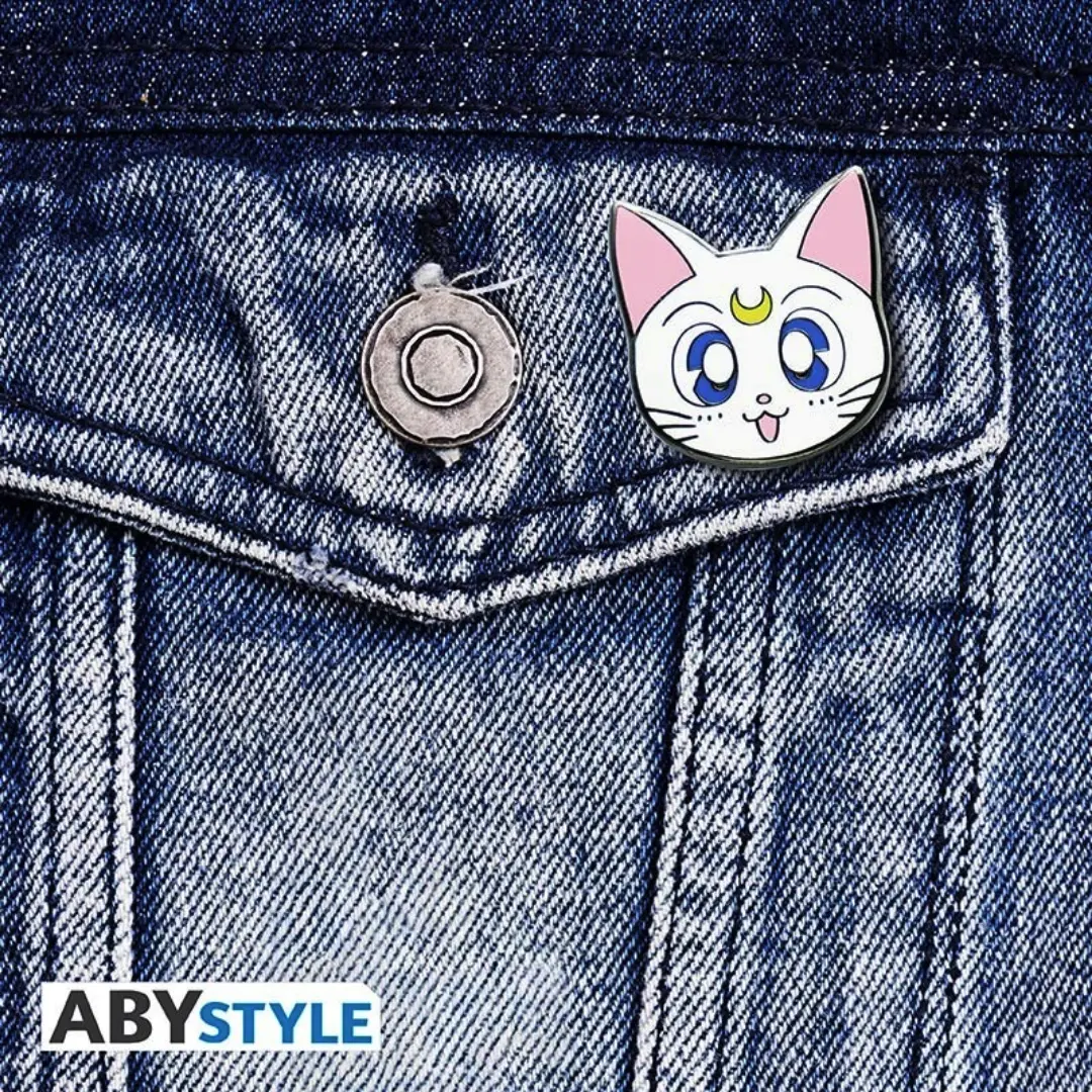 Abysse |Sailor Moon | Artemis Pin