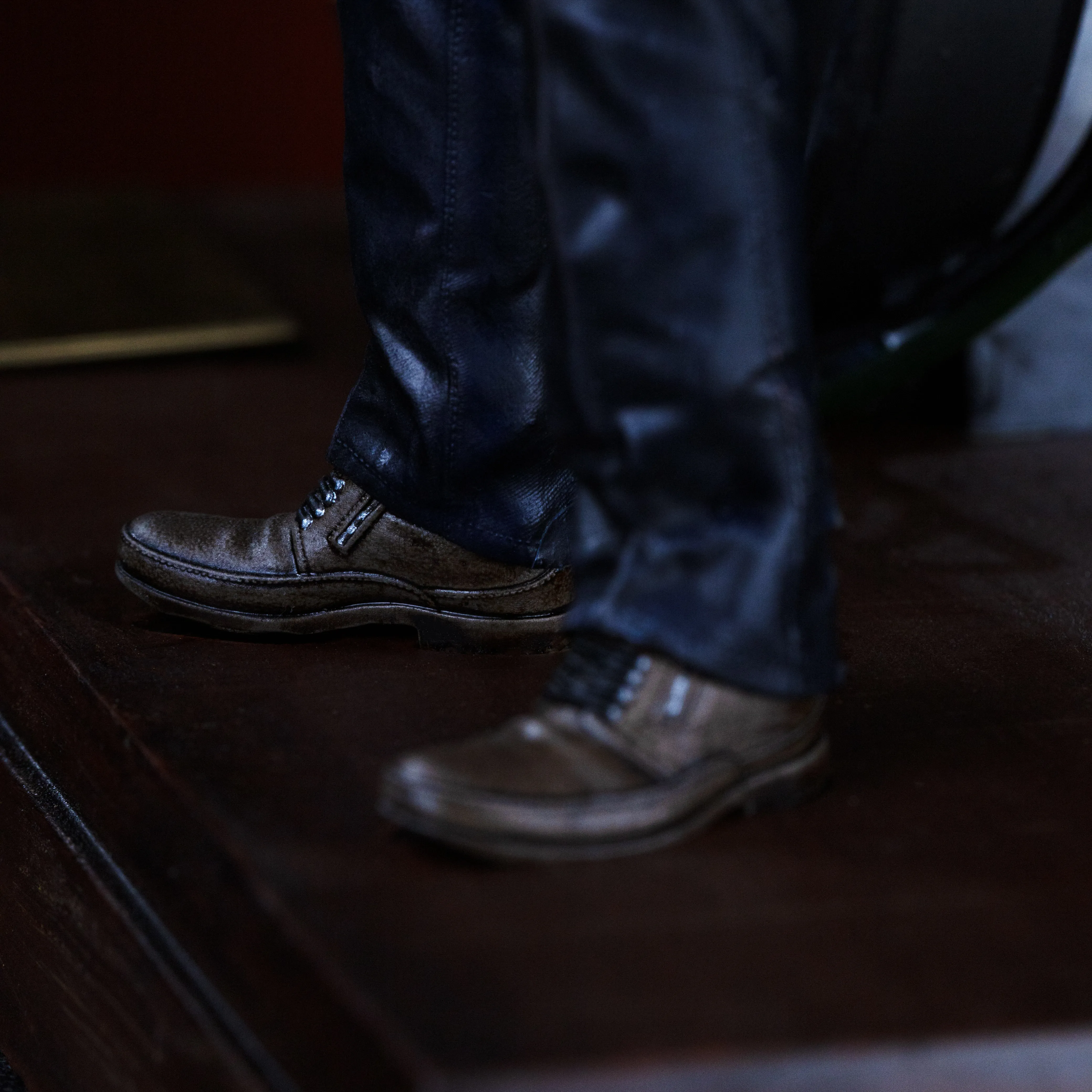 Iron Studios: Steven Spielberg & Jaws - Steven Spielberg & Jaws 50th Anniversary Deluxe Art Scale 1/10