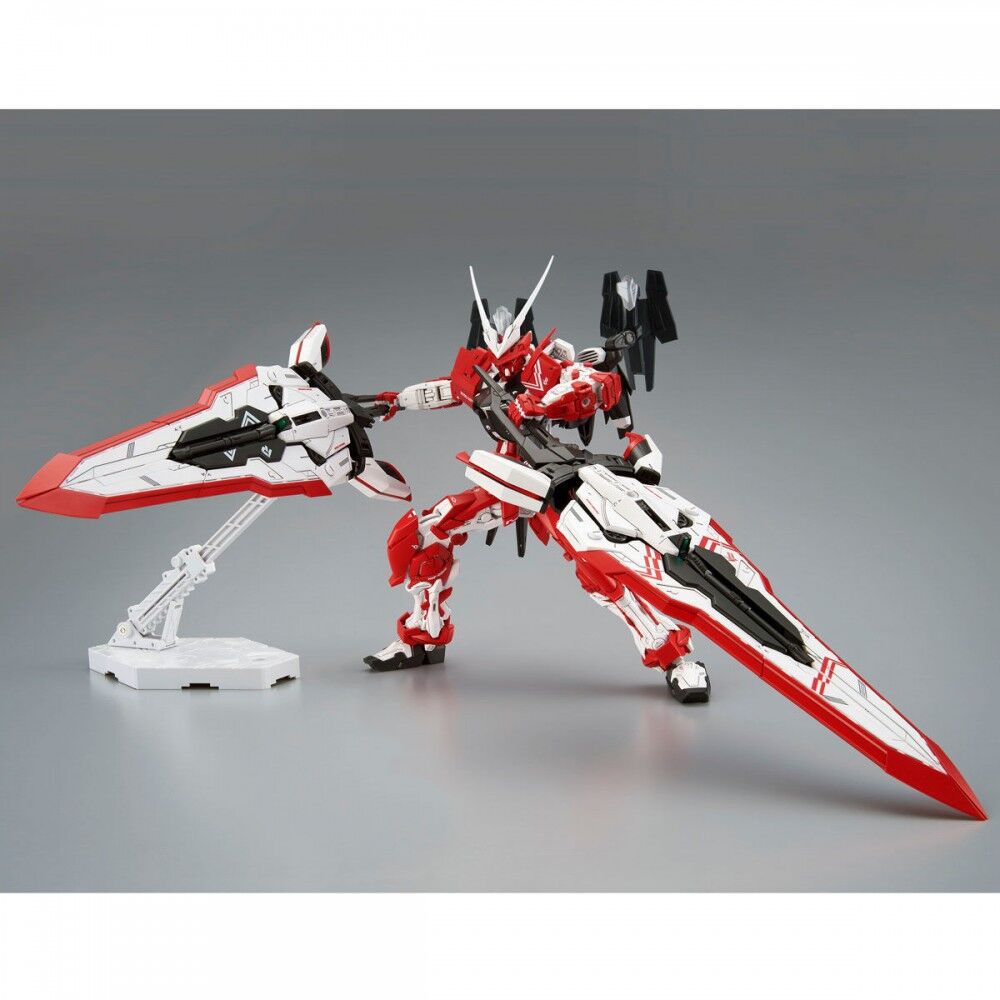Bandai: MG Gundam Astray Turn Red Limited - Mobile Suit Gundam SEED Astray (1/100)