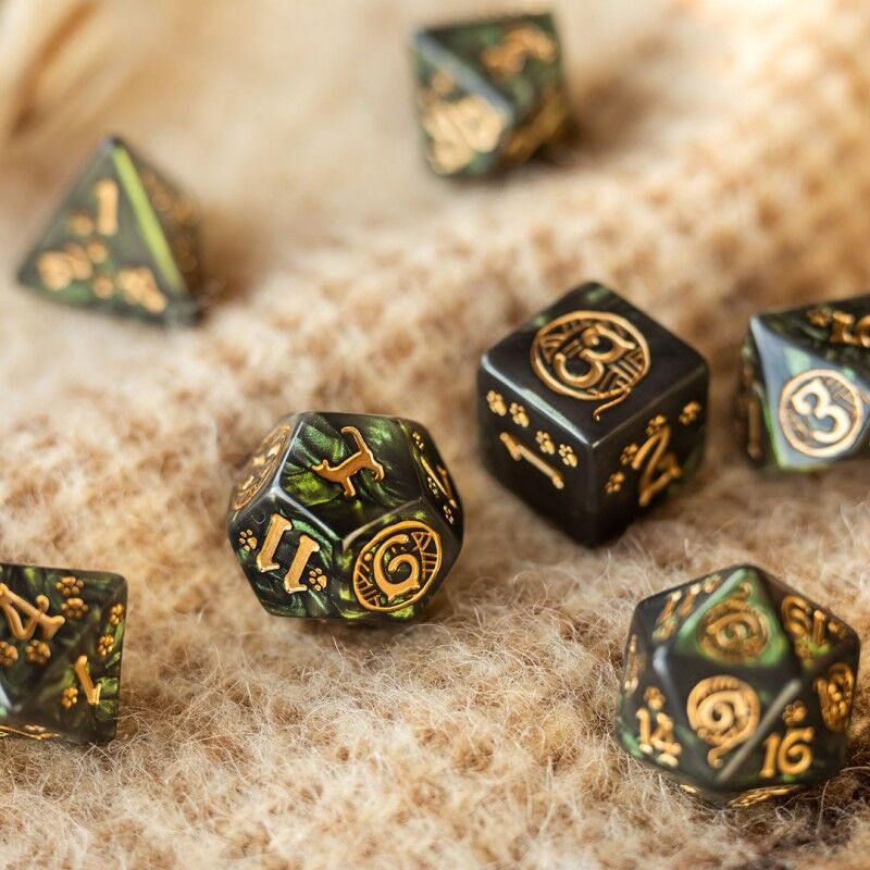 Q Workshop | Pixel | Cats Dice Set