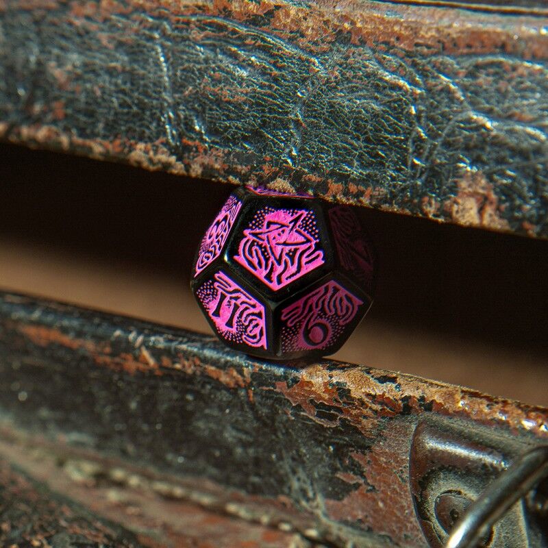 Q Workshop | Black & Magenta | Call Of Cthulhu 7th Edition Dice Set