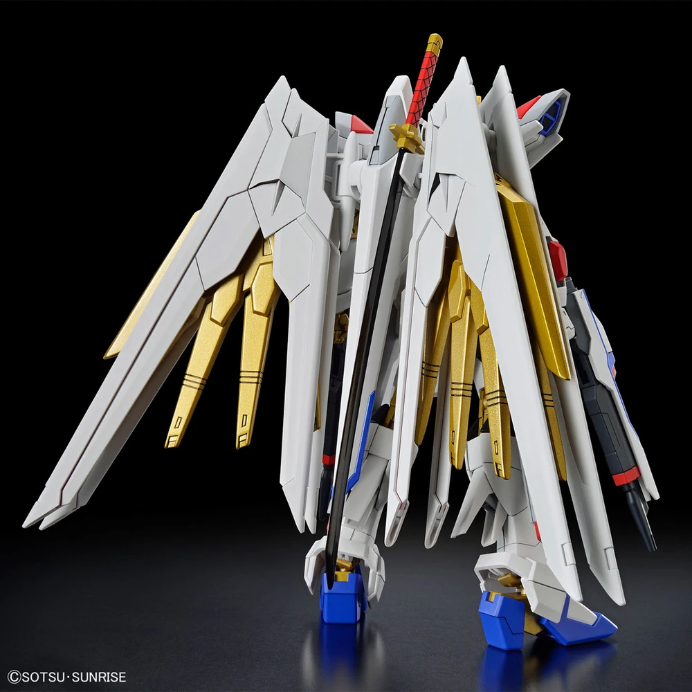 Bandai: HG Mighty Strike Freedom Gundam – Mobile Suit Gundam SEED Freedom (1/144)