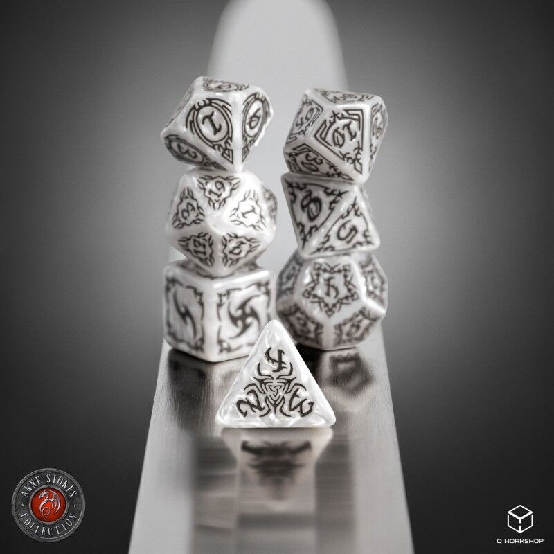 Q Workshop | Pearl & Brown | Tribal Dice Set