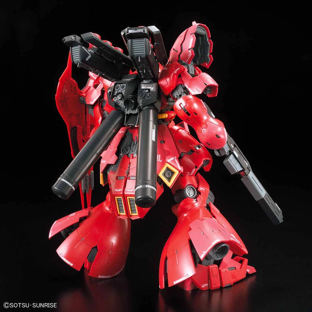 Bandai: RG Sazabi – Mobile Suit Gundam: Char's Counterattack (1/144)