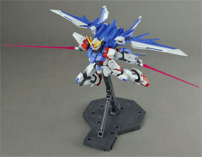 Bandai | MG Build Strike Gundam Full Package GAT-X1058/FP | Gundam Build Fighters (1/100)