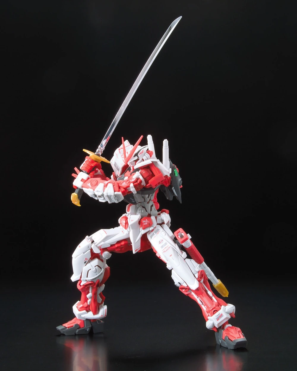 Bandai: RG MBF-P02 Gundam Astray Red Frame – Mobile Suit Gundam SEED Astray (1/144)