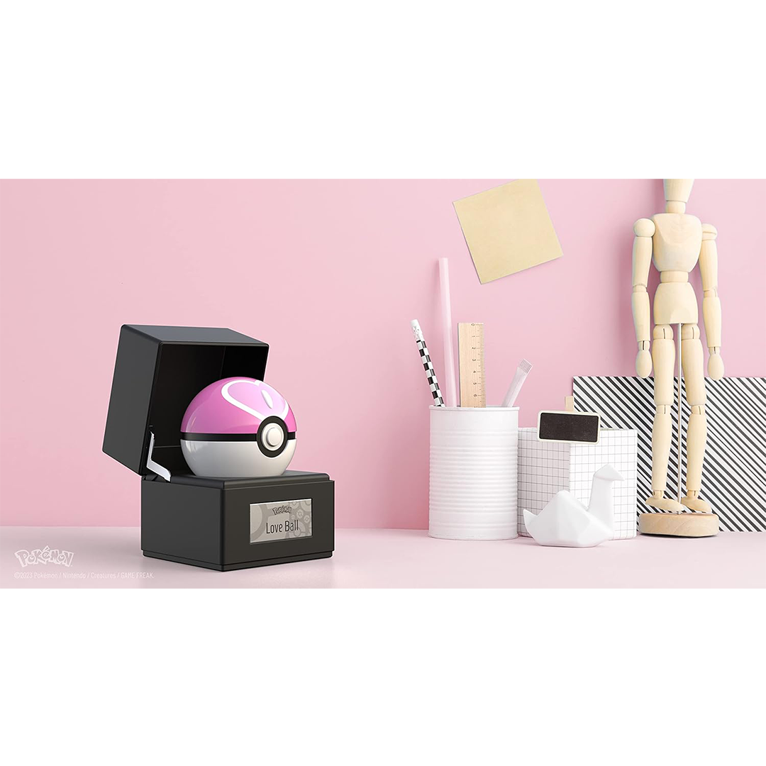 The Wand Company | Pokémon - Love Ball | Replica