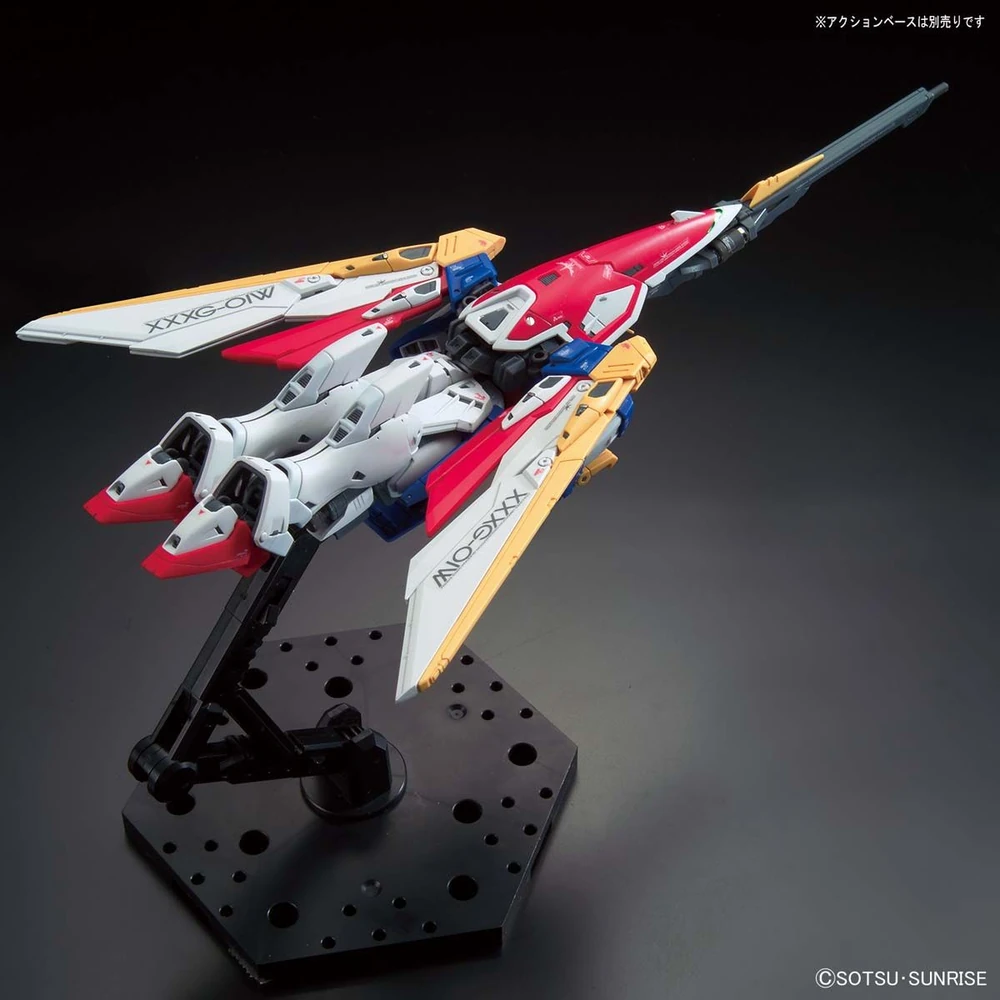 Bandai: RG Wing Gundam – New Mobile Report Gundam Wing (1/144)