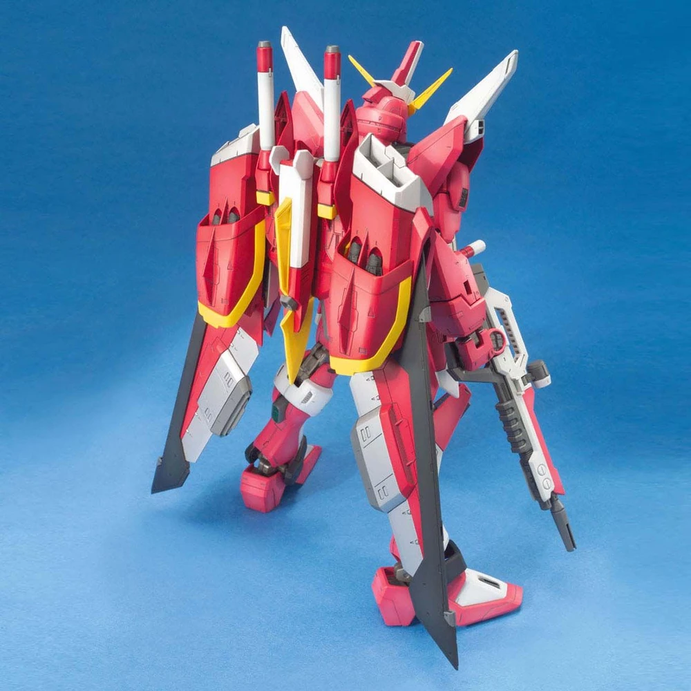 Bandai: MG Infinite Justice Gundam - Mobile Suit Gundam SEED Destiny (1/100)
