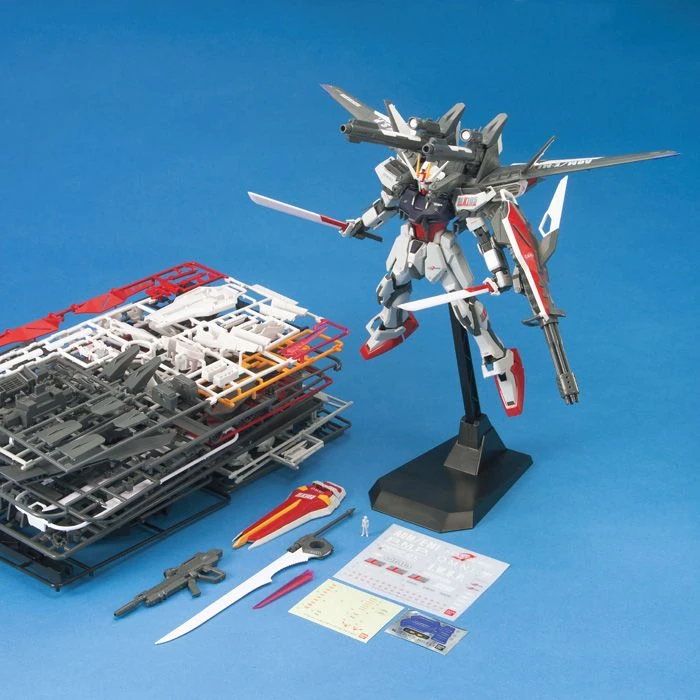 Bandai | MG Strike Gundam + I.W.S.P. | Mobile Suit Gundam SEED Destiny (1/100)