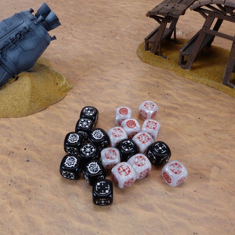 Q Workshop | Black & Pearl | Crosshairs Compact D6