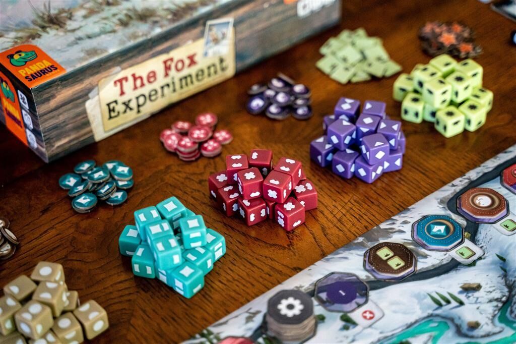 Pandasaurus Games: The Fox Experiment - Board Games