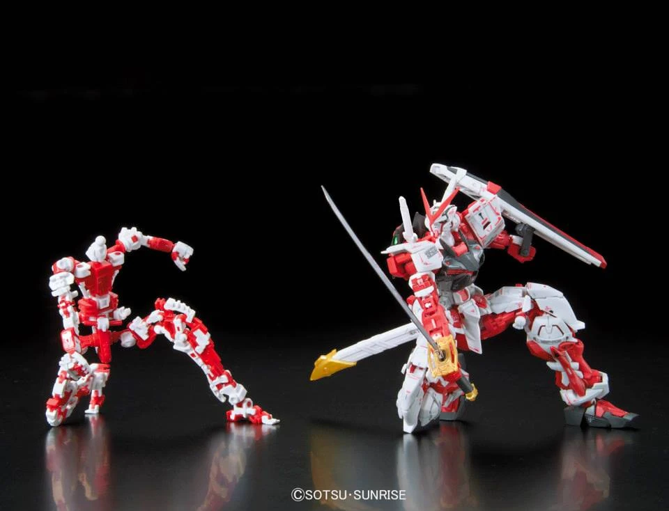 Bandai: RG MBF-P02 Gundam Astray Red Frame – Mobile Suit Gundam SEED Astray (1/144)