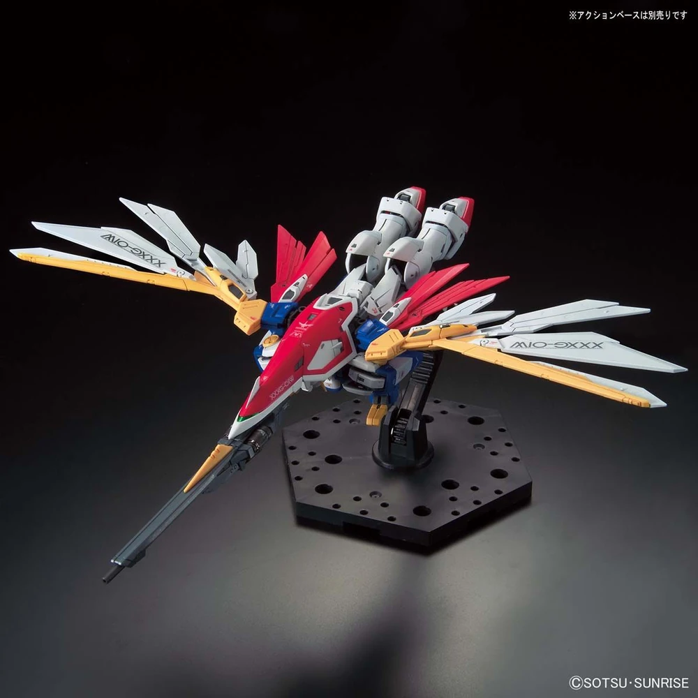 Bandai: RG Wing Gundam – New Mobile Report Gundam Wing (1/144)