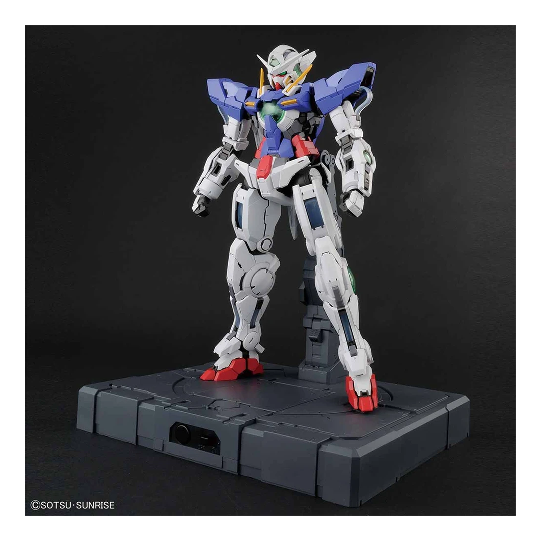 Bandai: PG Gundam Exia – Mobile Suit Gundam 00 (1/60)