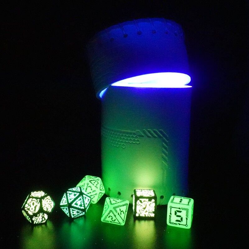 Q Workshop | Dice Charger | Dice Cup