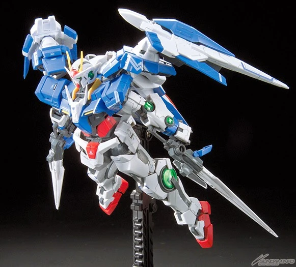 Bandai: RG GN-0000+GNR-010 00 Raiser – Mobile Suit Gundam 00 (1/144)
